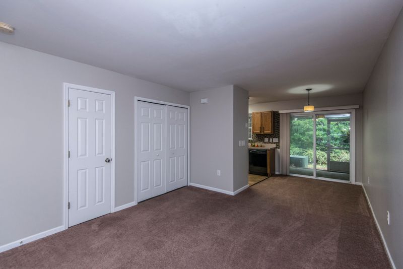 1202 Pine Bluff Dr, Summerville, SC 29483