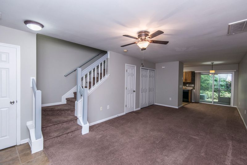 1202 Pine Bluff Dr, Summerville, SC 29483