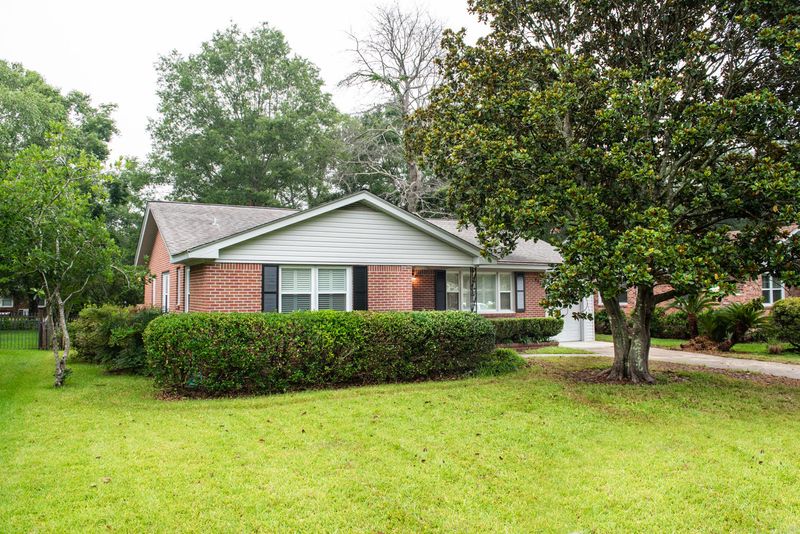 1112 Culpepper Cir, Charleston, SC 29407