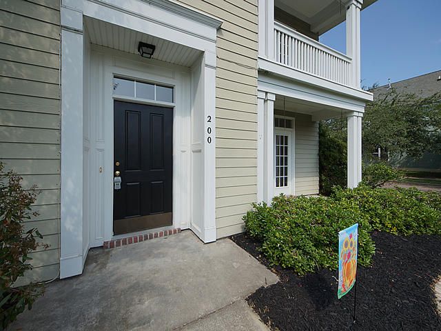 200 Dandelion St, Summerville, SC 29483