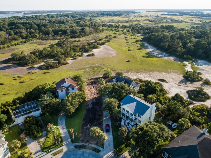 2000 Needlegrass Ln, Charleston, SC 29412