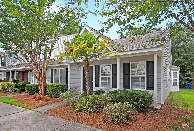 1104 Elm Hall Cir, Summerville, SC 29483