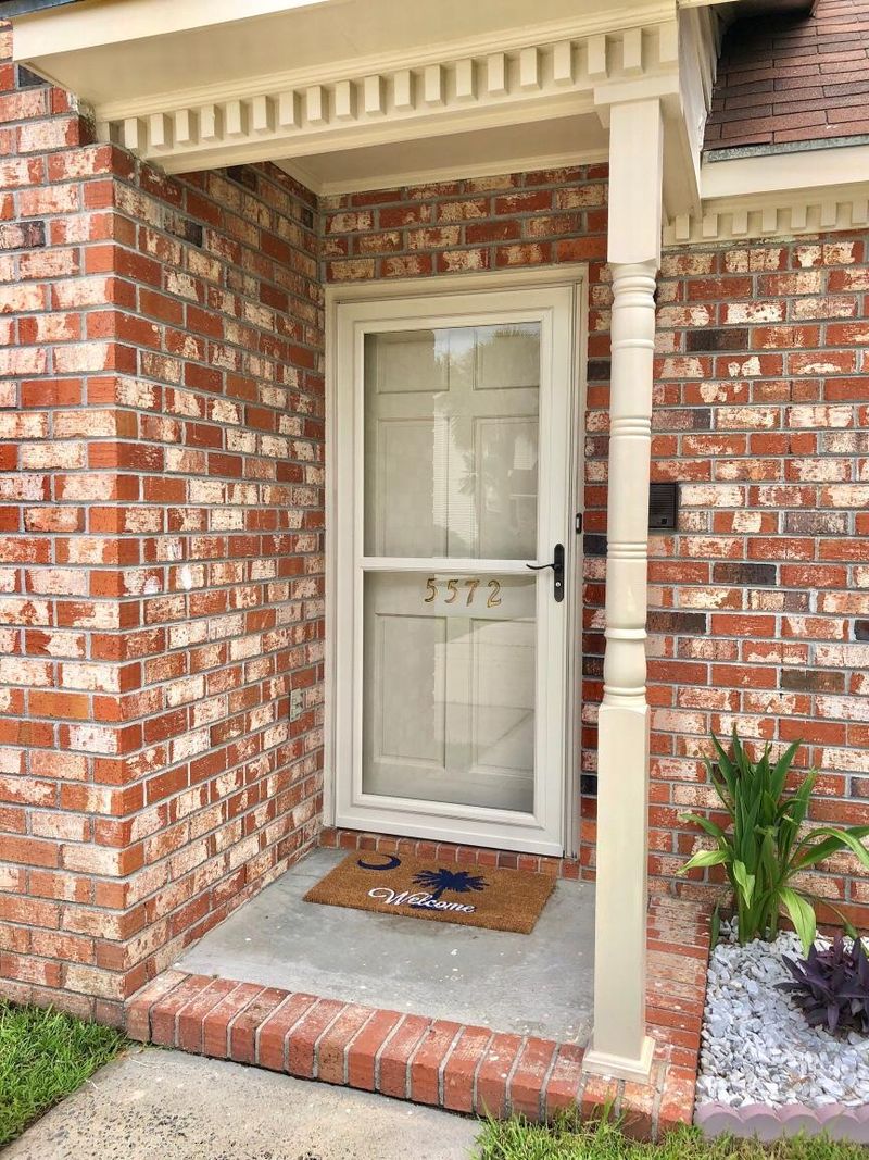 5572 W Shirley Dr, North Charleston, SC 29418