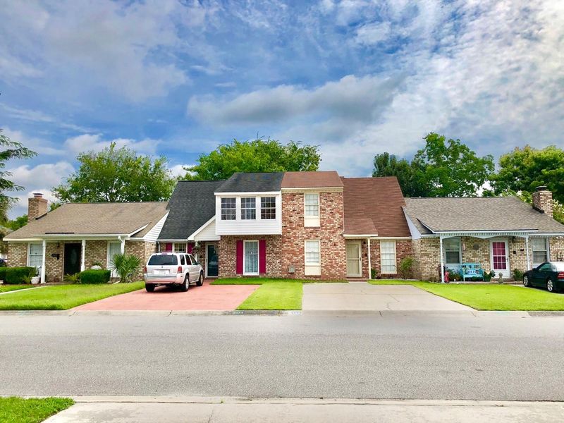 5572 W Shirley Dr, North Charleston, SC 29418