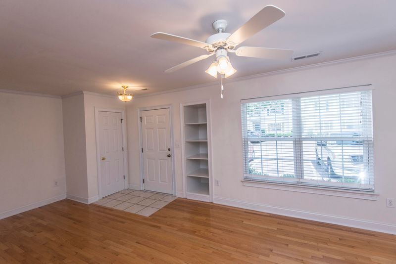 1545 Ashley River Rd #M, Charleston, SC 29407