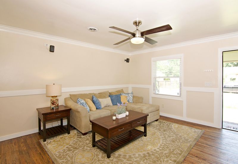 1547 Seacroft Rd, Charleston, SC 29412