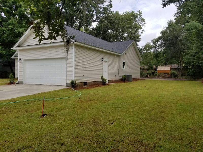 2434 Menola Ave, Charleston, SC 29414
