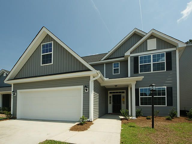 632 Pendleton Dr, Moncks Corner, SC 29461