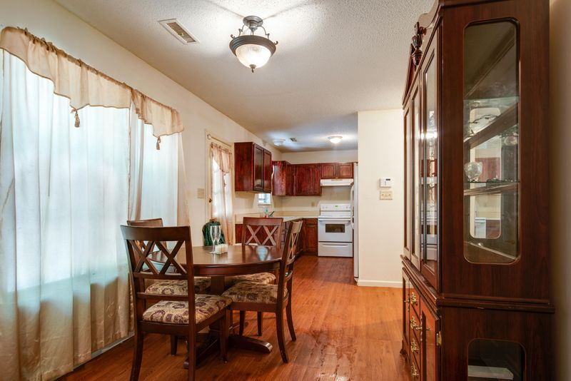4073 Prosperity Rd, Johns Island, SC 29455