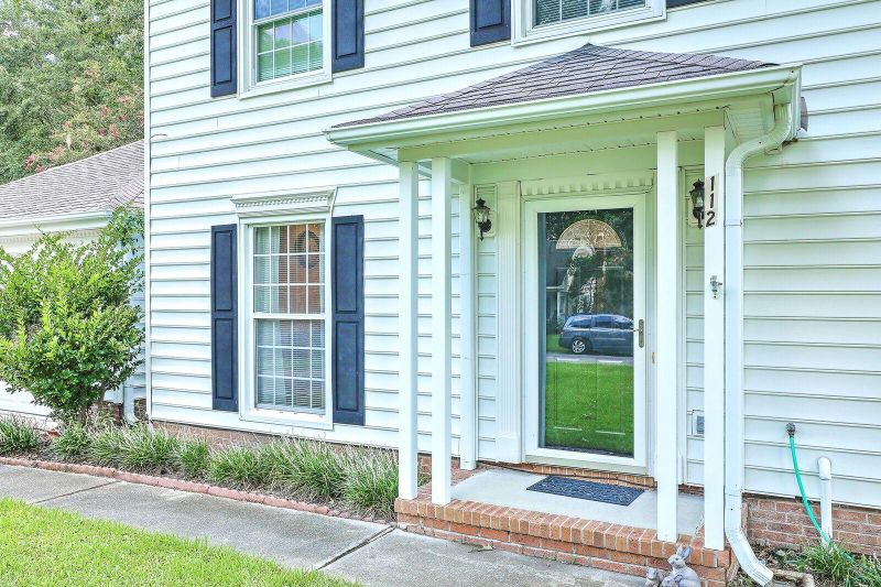 112 New Spring Ct, Summerville, SC 29485