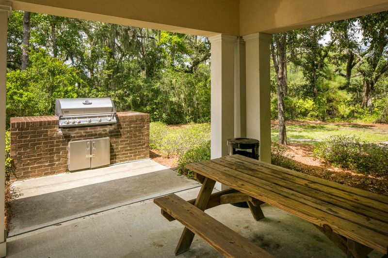 200 River Landing Dr #F204, Charleston, SC 29492