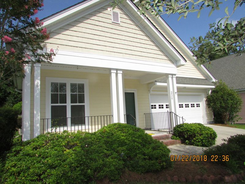 229 Silverwood Ln, Summerville, SC 29485
