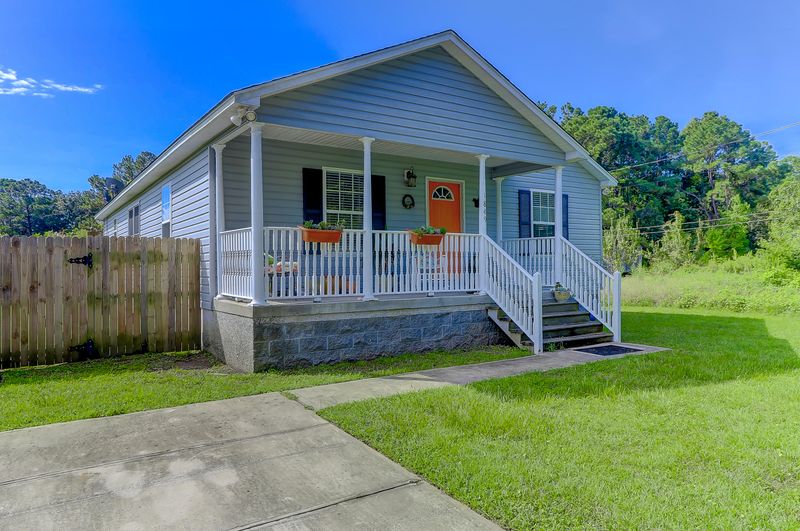 1849 Lowland Ln, Charleston, SC 29412