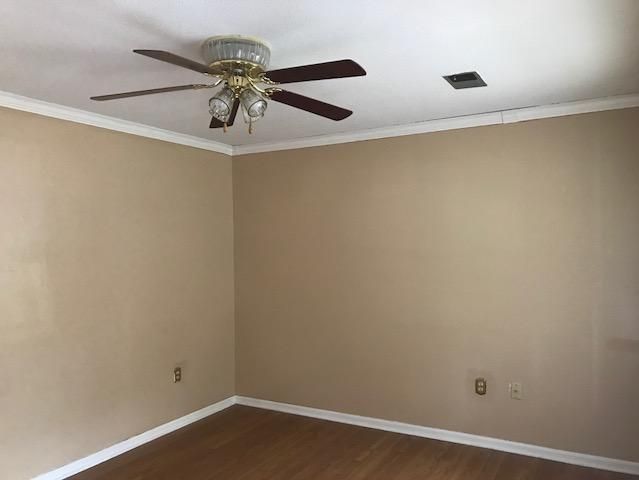 7736 Knollwood Dr, North Charleston, SC 29418
