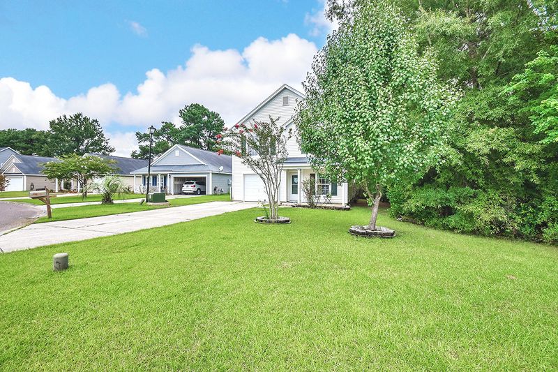 1130 Deerberry Rd, Hanahan, SC 29410