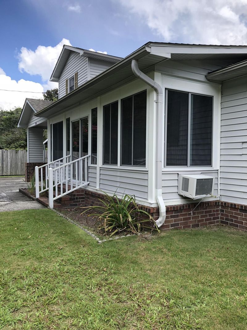 8962 Powell Rd, North Charleston, SC 29406