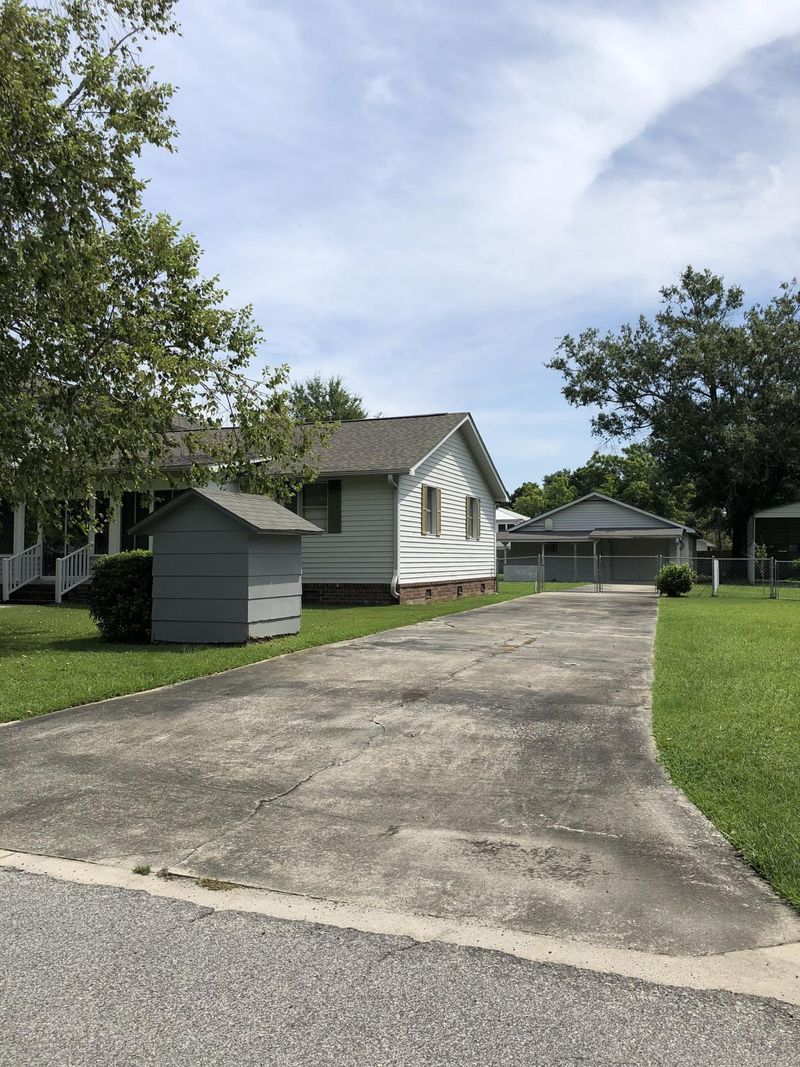 8962 Powell Rd, North Charleston, SC 29406