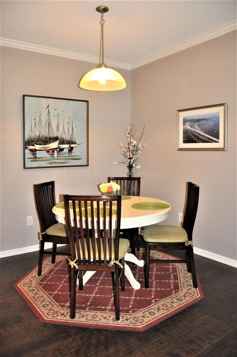 45 Sycamore Ave #517, Charleston, SC 29407