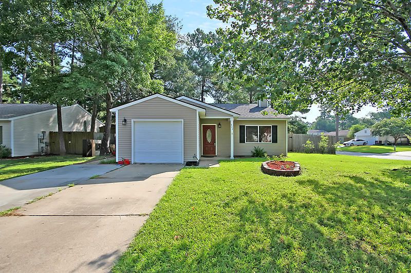 600 Navaho Blvd, Summerville, SC 29483