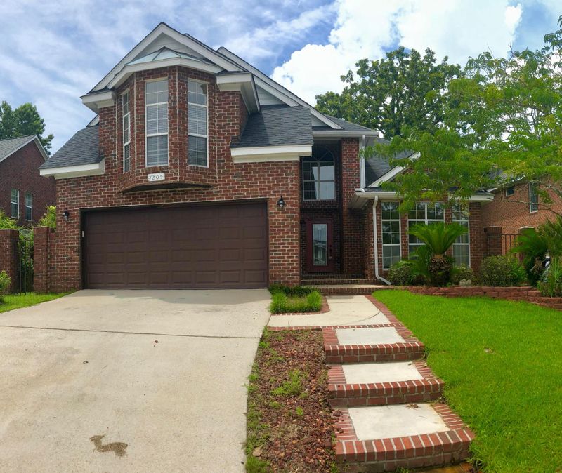 1205 Starling Rd, Hanahan, SC 29410
