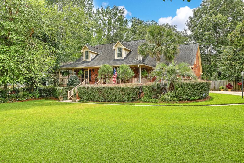 66 Sorento Blvd, Hanahan, SC 29410
