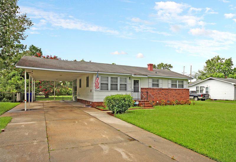 2691 Orchid Ave, North Charleston, SC 29405