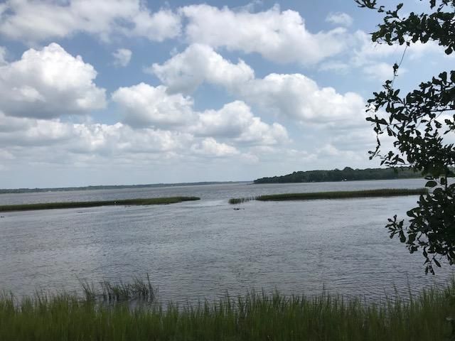 1124 Fairview Plantation Rd, Wadmalaw Island, SC 29487