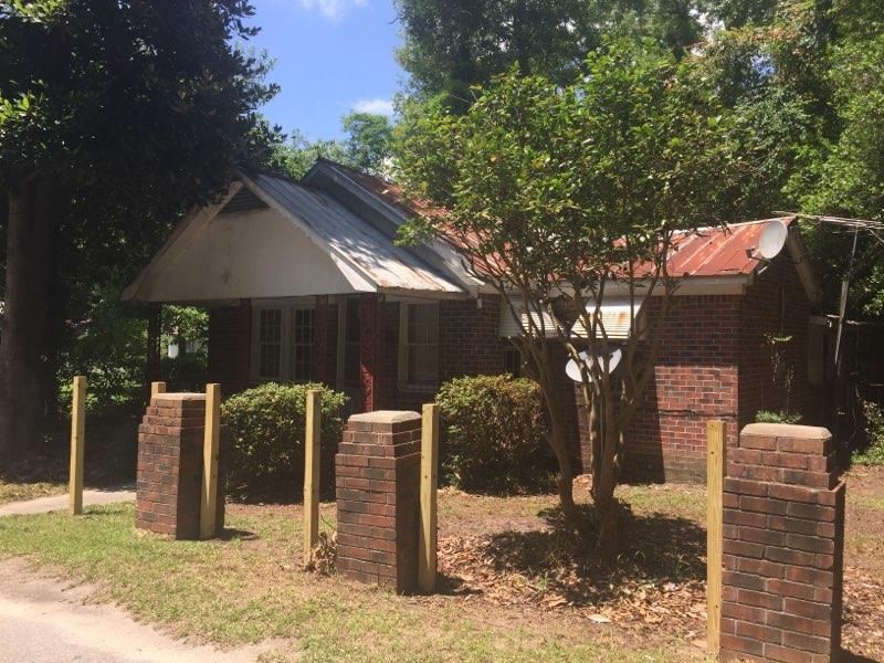 203 Delano St, Saint George, SC 29477
