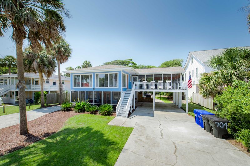 704 W Ashley Ave, Folly Beach, SC 29439