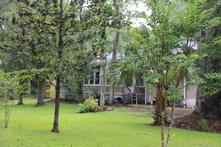 8207 Main House Dr, Edisto Island, SC 29438