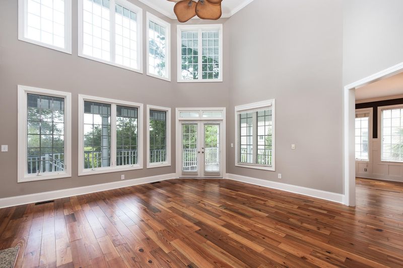 302 River Oak Dr, Mount Pleasant, SC 29464