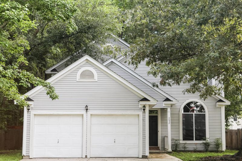8632 River Oaks Dr, North Charleston, SC 29420