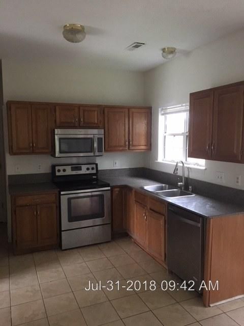 428 Thomaston Ave, Summerville, SC 29485