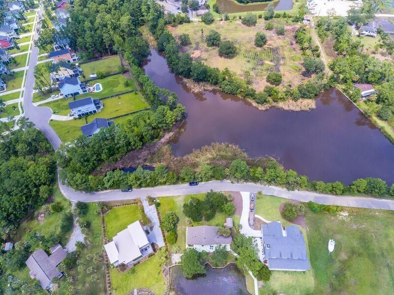 547 Sanders Farm Ln, Wando, SC 29492