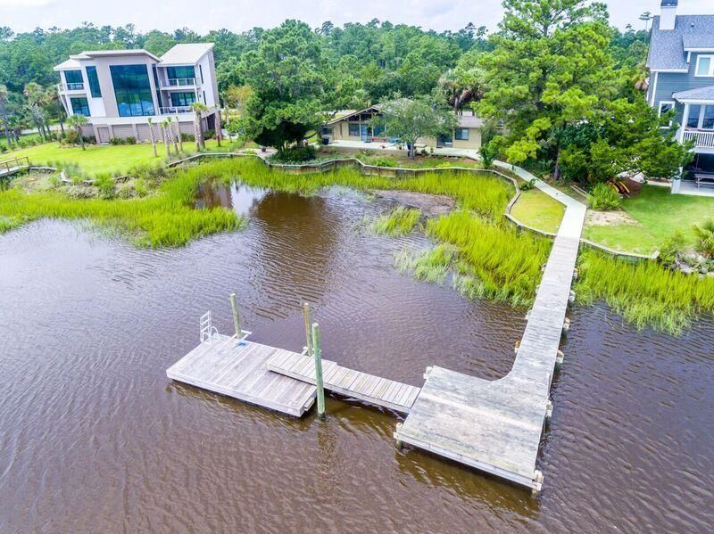 547 Sanders Farm Ln, Wando, SC 29492
