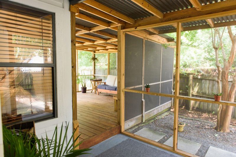 1184 Shoreham Rd, Charleston, SC 29412