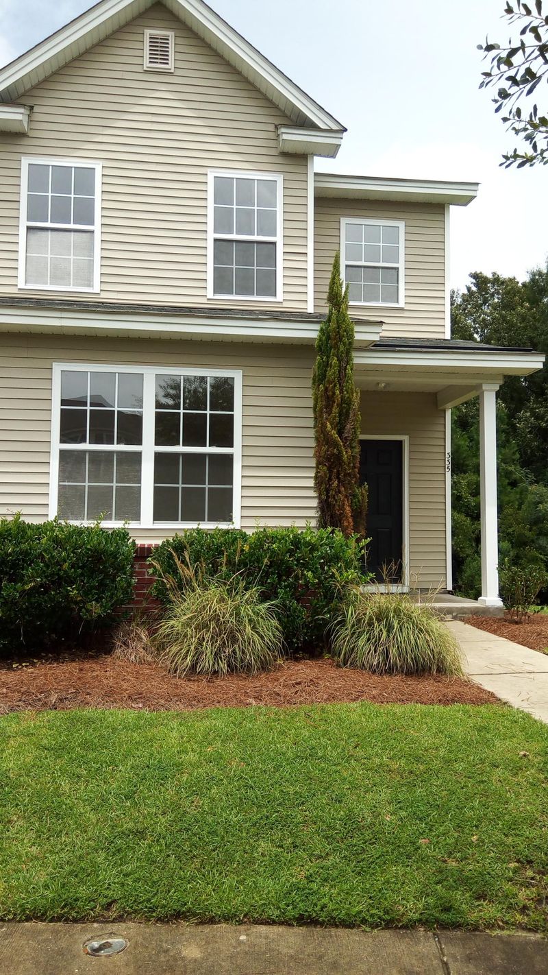 335 Flyway Rd, Goose Creek, SC 29445