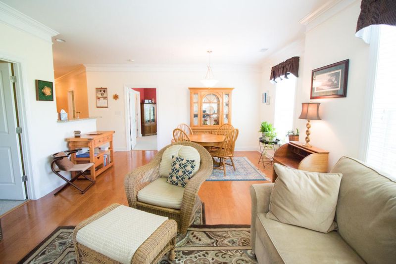 2244 Ashley Crossing Dr #1215, Charleston, SC 29414