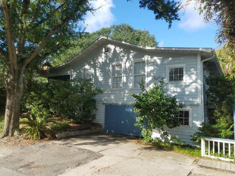 520 E Ashley Ave, Folly Beach, SC 29439