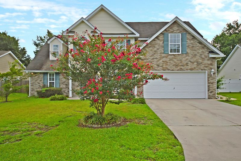 521 Rosings Dr, Summerville, SC 29486