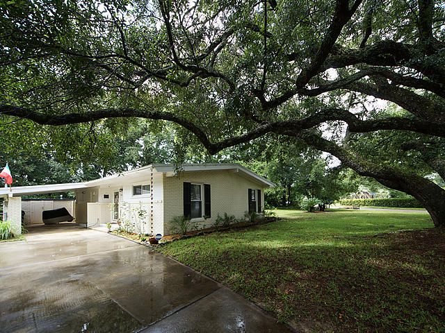 770 Fort Sumter Dr, Charleston, SC 29412