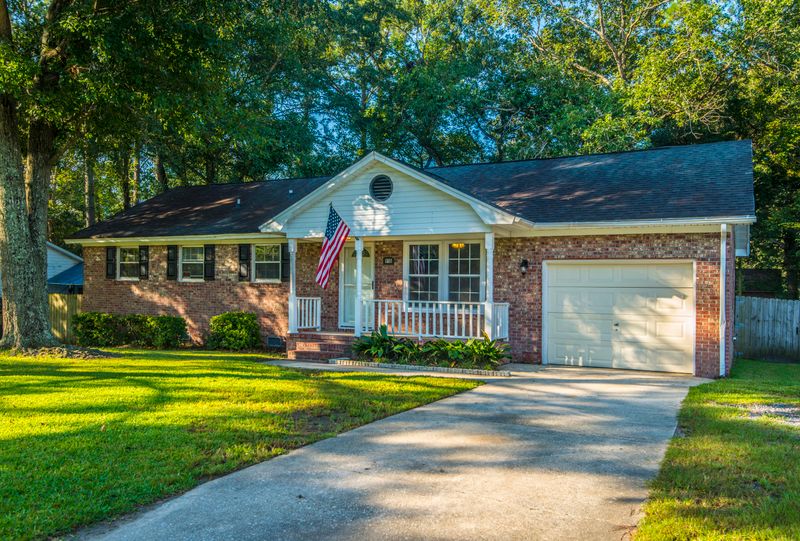 918 Miles Jamison Rd, Summerville, SC 29483