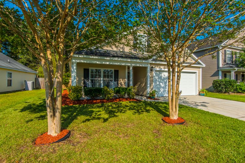 111 Larkspur Dr, Goose Creek, SC 29445