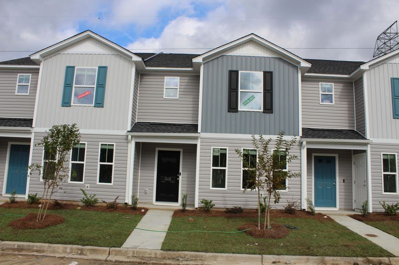 549 Truman Dr, Goose Creek, SC 29445