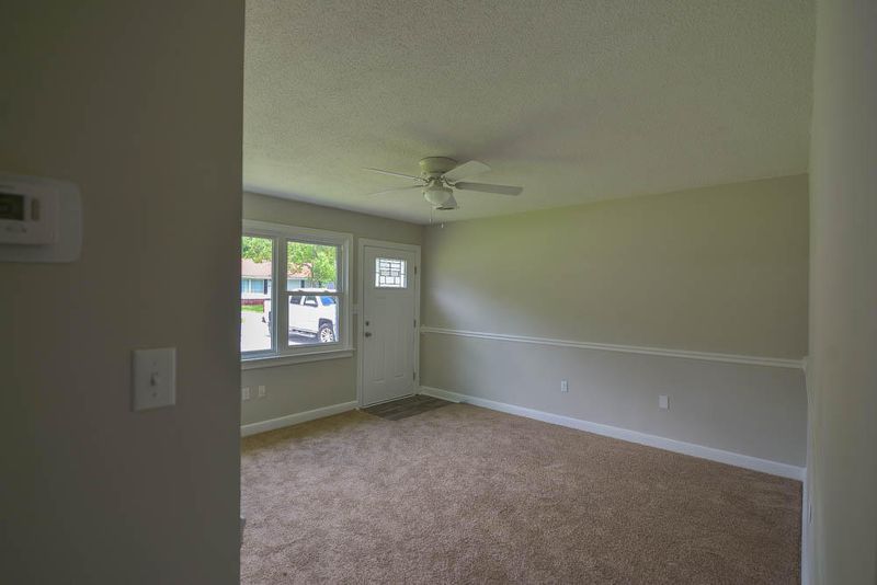 1535 Marietta St, North Charleston, SC 29406
