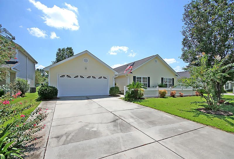 312 Sunburst Way, Summerville, SC 29483