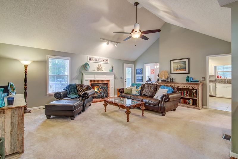 1032 Crooked Stick Ct, Summerville, SC 29483