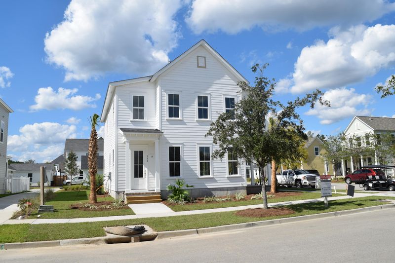 304 Greenhouse, Summerville, SC 29485