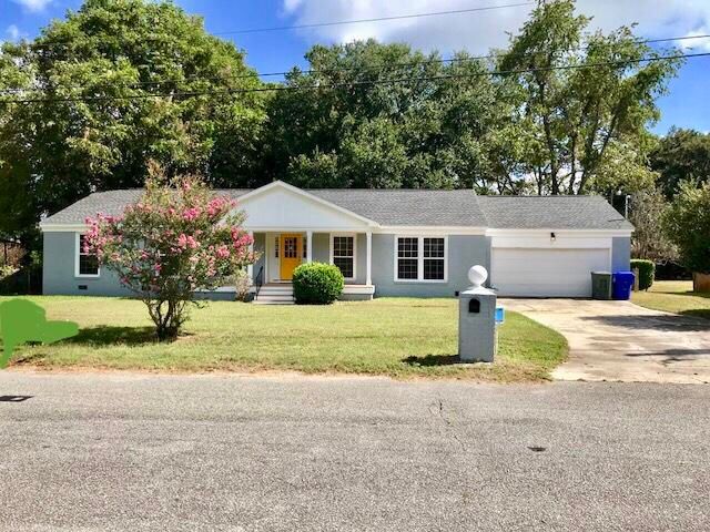 1470 Westwood Dr, Charleston, SC 29412