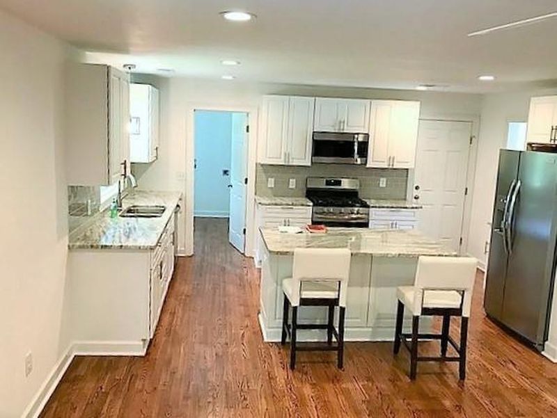1470 Westwood Dr, Charleston, SC 29412